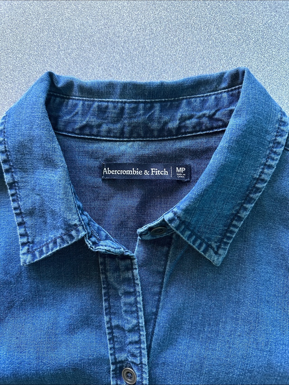 ABERCROMBIE & FITCH | MEDIUM PETITE | DENIM DRESS - Picture 2 of 7